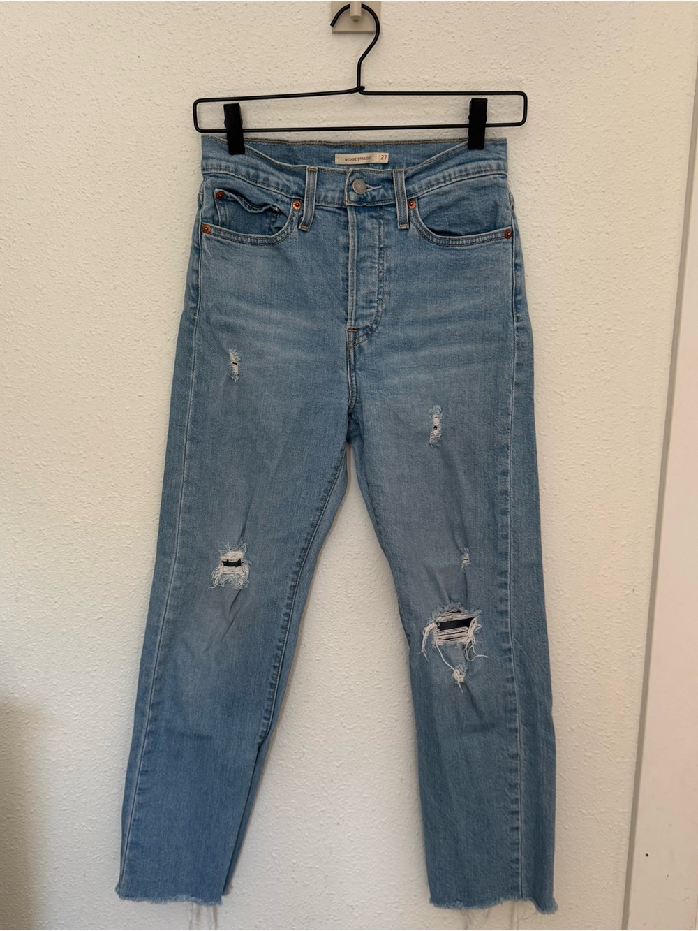Levi's Wedgie Straight Light Blue Distressed High-Rise Women’s Jeans 27